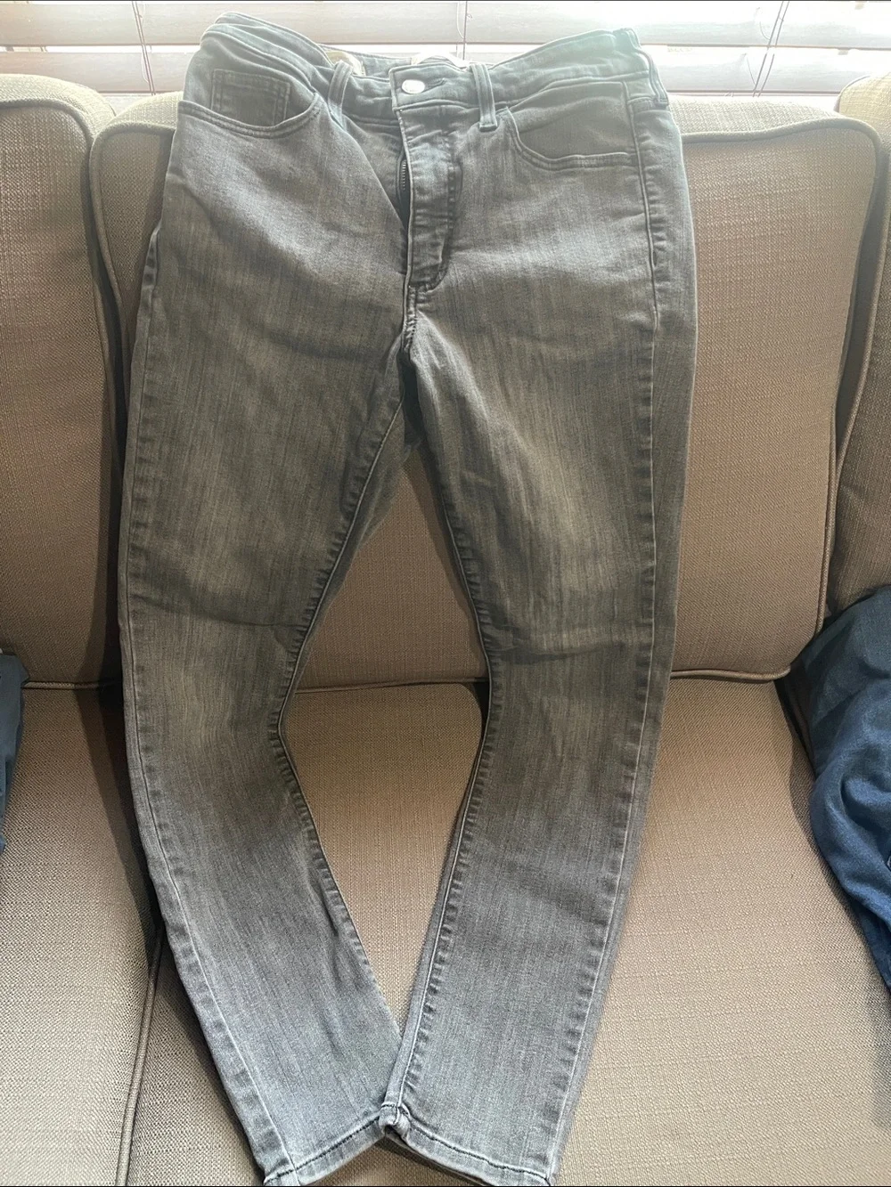 Universal Thread Men's Slim Straight Jeans in Gray Wash